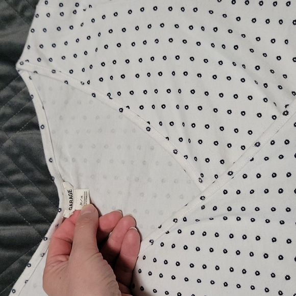 Garage Crop Top - Picture 3 of 3